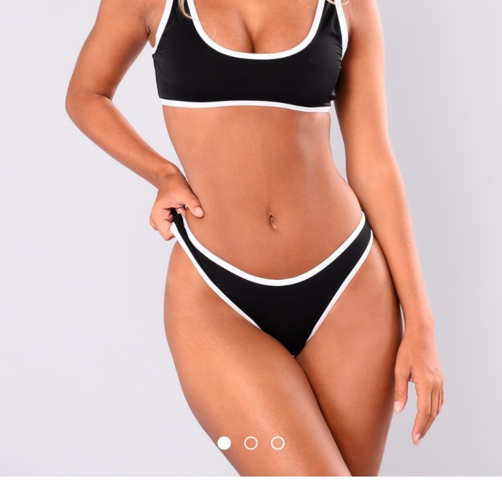 Out of stock Fashion Bastina Bikini! 🖤 Worn once